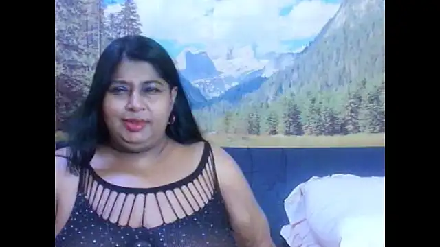 Snapshot of indianhoney694u chatting on February 2, 2026, 5:34 pm indianhoney694u online show from February 2, 2026, 5:34 pm