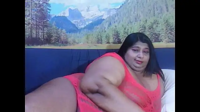 Snapshot of indianhoney694u chatting on March 2, 2026, 7:15 am indianhoney694u online show from March 2, 2026, 7:15 am