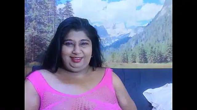 Snapshot of indianhoney694u chatting on February 7, 2026, 5:15 am indianhoney694u online show from February 7, 2026, 5:15 am
