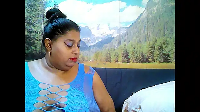 indianhoney694u online show from September 19, 2025, 5:22 am