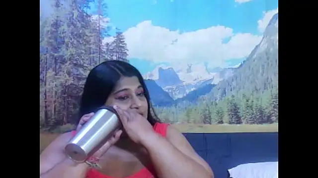 Snapshot of indianhoney694u chatting on March 2, 2026, 5:08 am indianhoney694u online show from March 2, 2026, 5:08 am