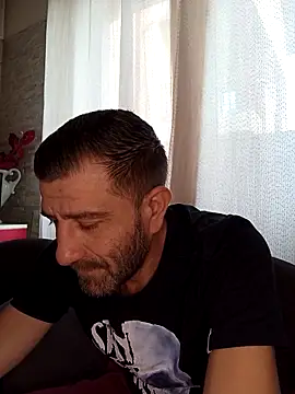 Snapshot of Alexdaniel89 chatting on February 4, 2026, 2:23 pm Alexdaniel89 online show from February 4, 2026, 2:23 pm