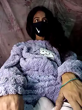 Snapshot of priyastrip314 chatting on December 19, 2025, 5:48 pm priyastrip314 online show from December 19, 2025, 5:48 pm