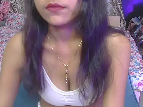 hoty-priya online show from March 19, 2026, 4:45 am