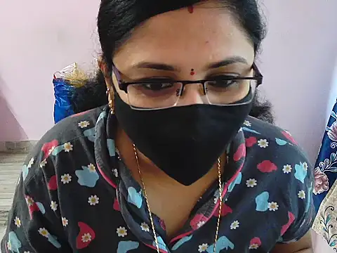 Snapshot of jannu6482 chatting on November 8, 2025, 7:12 am jannu6482 online show from November 8, 2025, 7:12 am