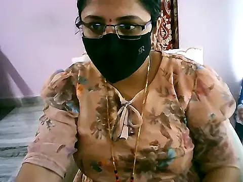 Snapshot of jannu6482 chatting on October 5, 2025, 8:16 am jannu6482 online show from October 5, 2025, 8:16 am