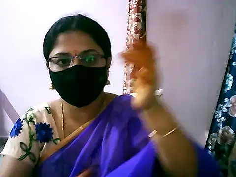 Snapshot of jannu6482 chatting on September 19, 2025, 1:26 pm jannu6482 online show from September 19, 2025, 1:26 pm