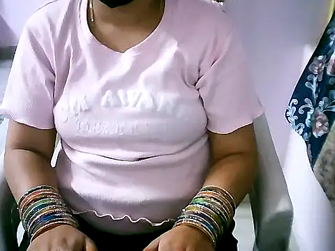 Snapshot of jannu6482 chatting on September 25, 2025, 2:34 pm jannu6482 online show from September 25, 2025, 2:34 pm