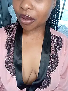 hornymommi online show from October 29, 2025, 10:25 am