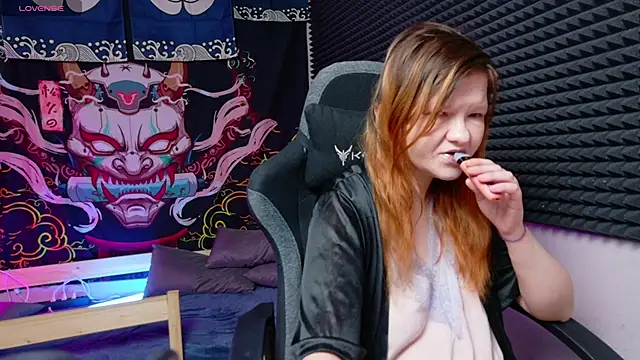 Nora lovvvv online show from December 21, 2025, 10:50 am