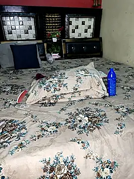 Snapshot of PRIYA_22 chatting on October 25, 2025, 8:57 am PRIYA 22 online show from October 25, 2025, 8:57 am