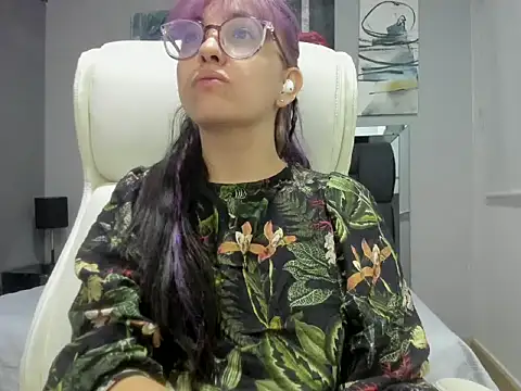 Snapshot of dalila_macherano1 chatting on September 9, 2025, 11:41 am dalila macherano1 online show from September 9, 2025, 11:41 am