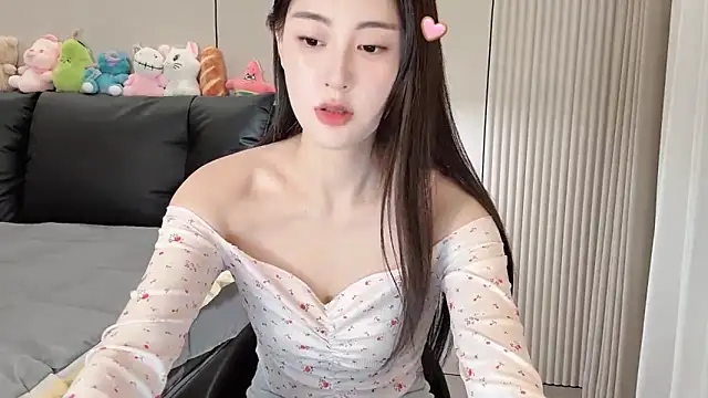 Aquarius-002 online show from September 19, 2025, 2:21 pm