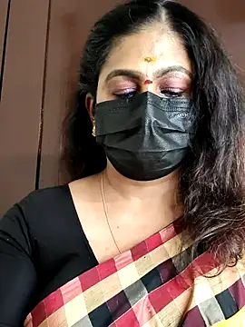 Snapshot of Sweetie_swetha37 chatting on September 29, 2025, 10:54 am Sweetie swetha37 online show from September 29, 2025, 10:54 am