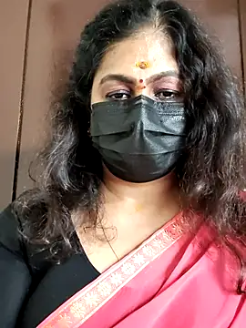 Snapshot of Sweetie_swetha37 chatting on September 26, 2025, 9:43 pm Sweetie swetha37 online show from September 26, 2025, 9:43 pm