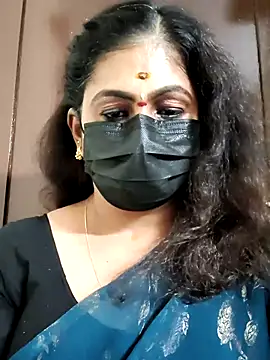 Snapshot of Sweetie_swetha37 chatting on September 22, 2025, 3:29 pm Sweetie swetha37 online show from September 22, 2025, 3:29 pm