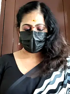 Snapshot of Sweetie_swetha37 chatting on October 14, 2025, 7:20 am Sweetie swetha37 online show from October 14, 2025, 7:20 am