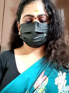 Snapshot of Sweetie_swetha37 chatting on September 17, 2025, 6:26 am Sweetie swetha37 online show from September 17, 2025, 6:26 am