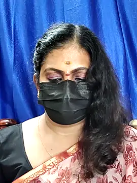 Snapshot of Sweetie_swetha37 chatting on October 19, 2025, 8:55 pm Sweetie swetha37 online show from October 19, 2025, 8:55 pm