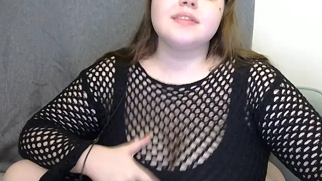 brattyprincessemma online show from April 14, 2026, 6:46 pm