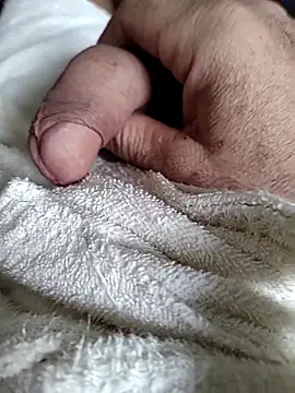 Snapshot of FleetedMusing chatting on November 8, 2025, 3:48 pm FleetedMusing online show from November 8, 2025, 3:48 pm