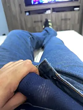 Snapshot of Xarkomm chatting on February 27, 2026, 6:30 pm Xarkomm online show from February 27, 2026, 6:30 pm