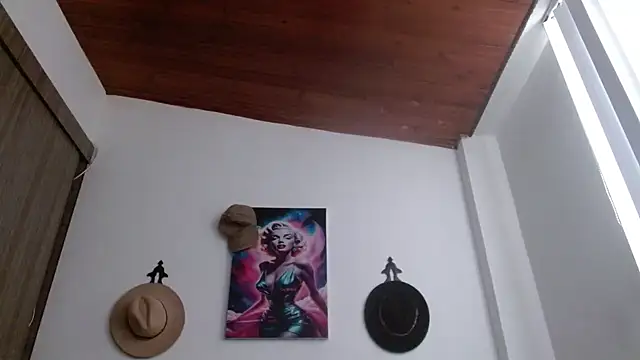 Snapshot of Crystal_Star_ chatting on February 25, 2026, 11:54 am Crystal Star online show from February 25, 2026, 11:54 am