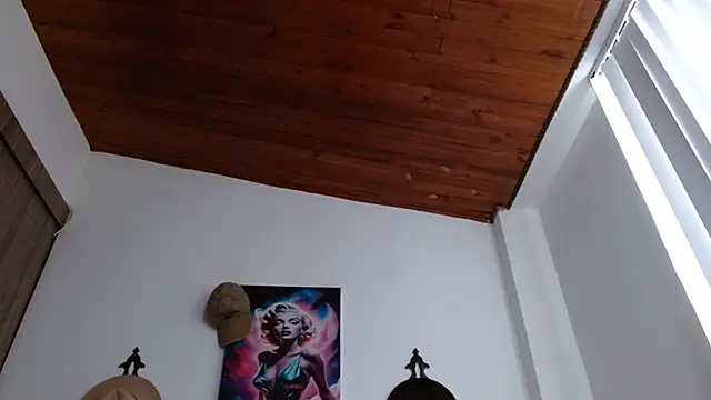 Snapshot of Crystal_Star_ chatting on February 15, 2026, 11:53 am Crystal Star online show from February 15, 2026, 11:53 am