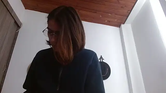 Snapshot of Crystal_Star_ chatting on February 23, 2026, 1:12 pm Crystal Star online show from February 23, 2026, 1:12 pm