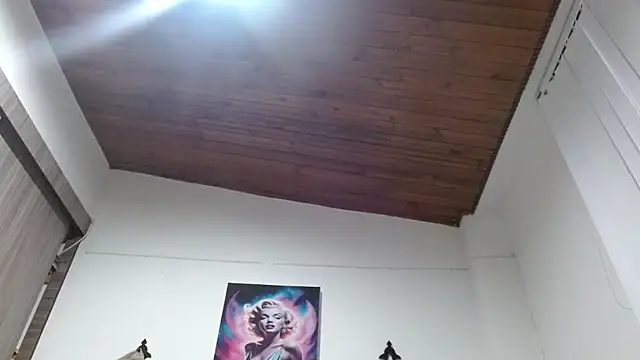 Snapshot of Crystal_Star_ chatting on March 4, 2026, 11:18 am Crystal Star online show from March 4, 2026, 11:18 am