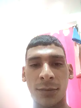 alex colombiano online show from September 24, 2025, 8:59 pm