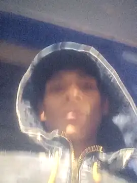 alex colombiano online show from October 18, 2025, 1:40 am