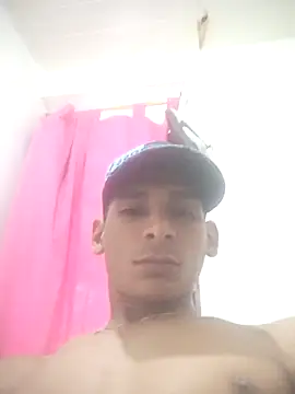 alex colombiano online show from October 6, 2025, 2:18 pm