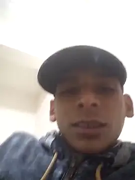 alex colombiano online show from October 23, 2025, 11:36 pm