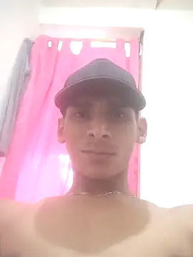 alex colombiano online show from October 7, 2025, 9:27 pm