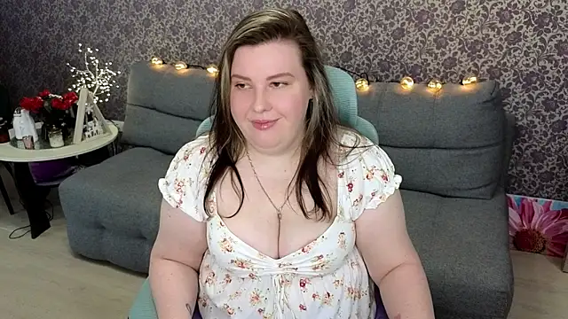 Lillit   online show from October 13, 2025, 8:54 pm