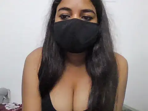 Little toy girl online show from September 20, 2025, 8:52 am