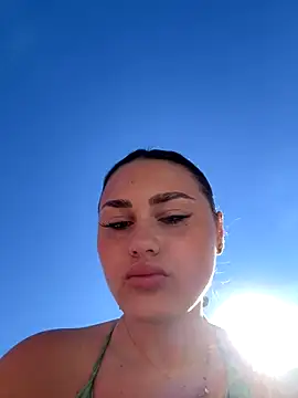 Snapshot of KayaAzur chatting on September 30, 2025, 7:36 am KayaAzur online show from September 30, 2025, 7:36 am