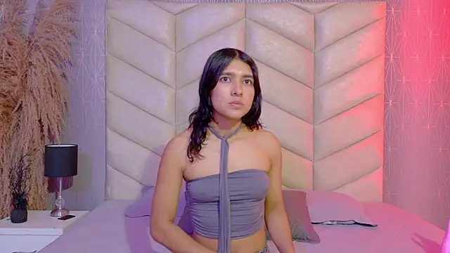 Snapshot of Cherrydollxx chatting on September 30, 2025, 12:00 pm Cherrydollxx online show from September 30, 2025, 12:00 pm