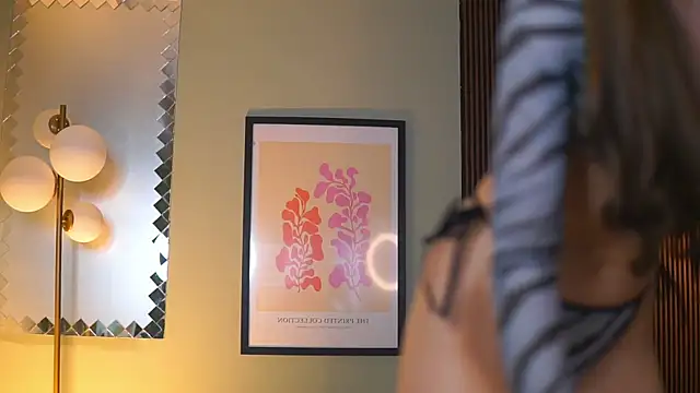 MayaHipnoteyes online show from October 8, 2025, 6:19 pm