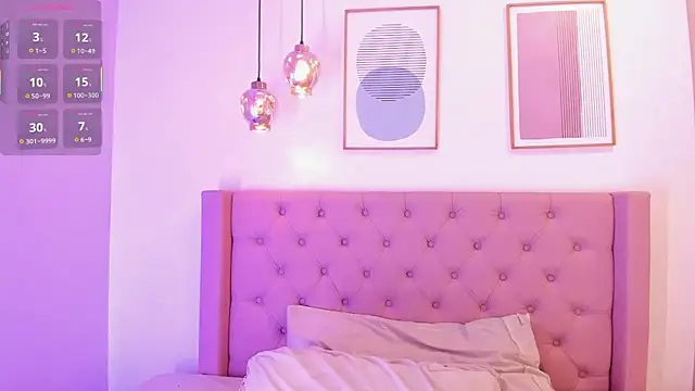 Snapshot of belamonroe chatting on October 24, 2025, 4:28 pm belamonroe online show from October 24, 2025, 4:28 pm