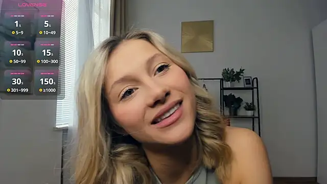 Snapshot of FaaBinaa chatting on September 29, 2025, 8:32 am FaaBinaa online show from September 29, 2025, 8:32 am