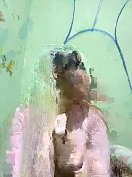 QueenLink online show from October 2, 2025, 10:35 pm