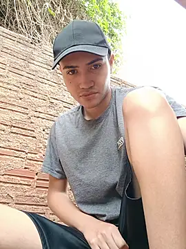 novinho safado   online show from May 14, 2026, 4:37 pm