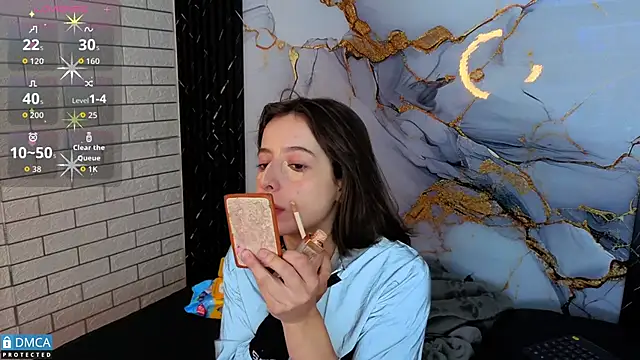 nena cupcake  online show from December 2, 2025, 11:01 am