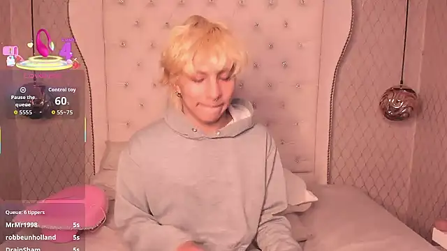 OliIverr22 online show from October 22, 2025, 1:16 am