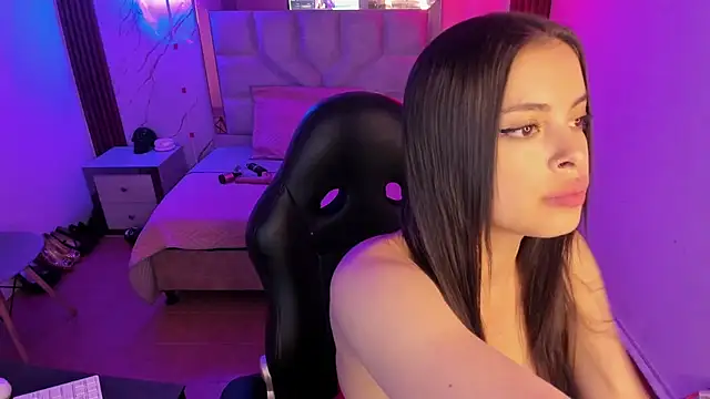 Snapshot of Lizeth_Salazar chatting on October 27, 2025, 11:33 am Lizeth Salazar online show from October 27, 2025, 11:33 am