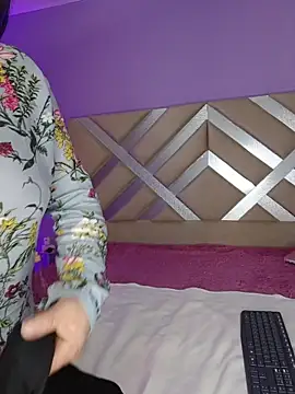 Alana steel 1 online show from November 12, 2025, 12:09 pm