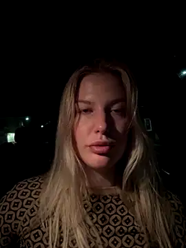 Chloemillerrxx online show from September 18, 2025, 3:42 am