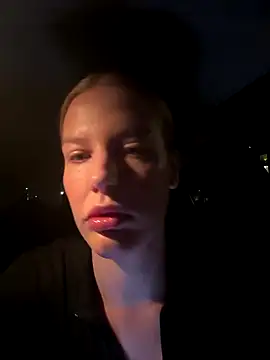 Chloemillerrxx online show from September 28, 2025, 6:26 pm